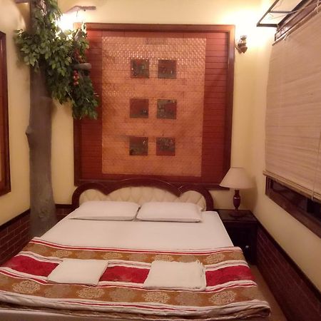 Bee Saigon Hotel Ho Chi Minh City Bagian luar foto