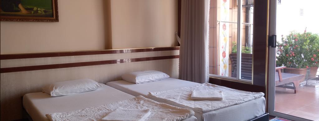 Bee Saigon Hotel Ho Chi Minh City Bagian luar foto