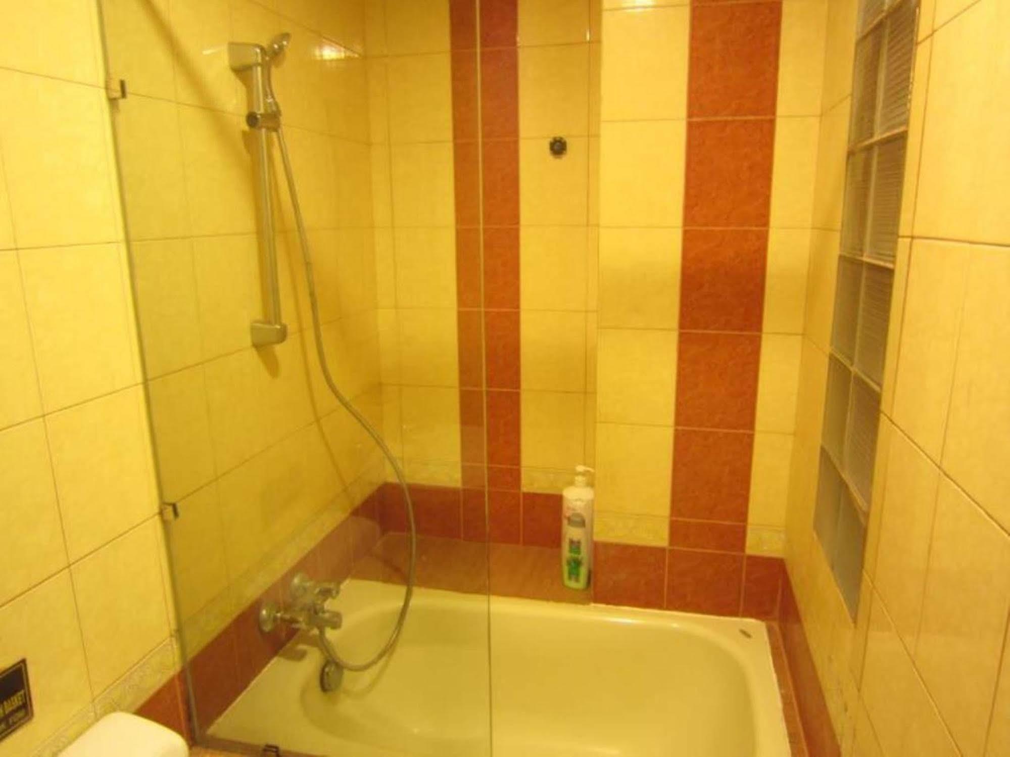 Bee Saigon Hotel Ho Chi Minh City Bagian luar foto