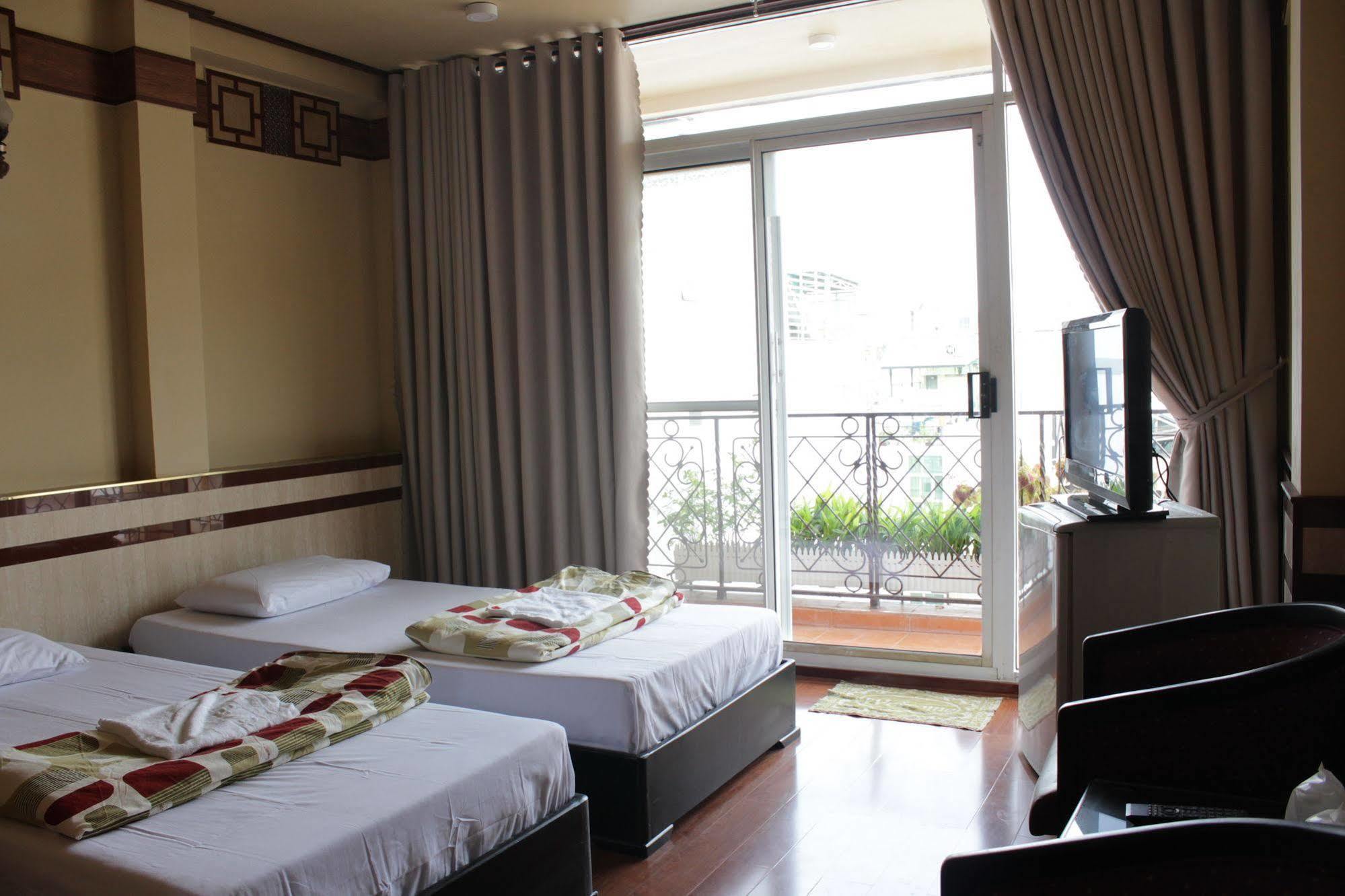 Bee Saigon Hotel Ho Chi Minh City Bagian luar foto